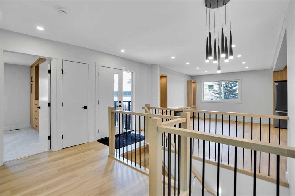 Picture for 77 Ferncliff Crescent SE