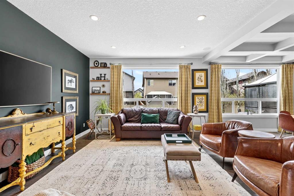 Picture for 31 Kingston View SE