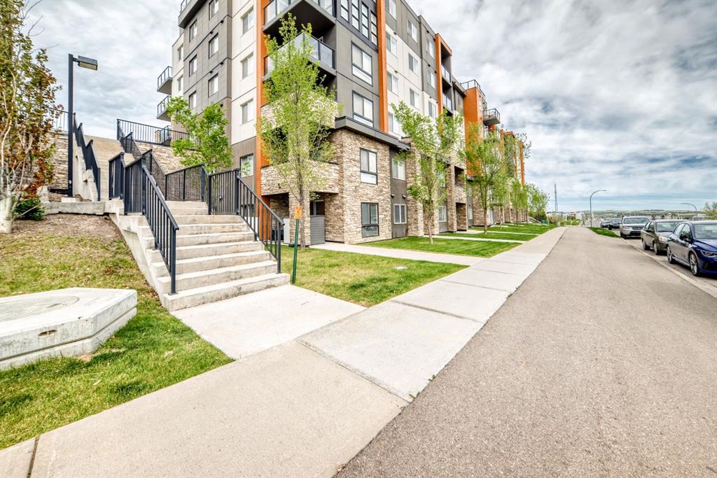 Picture for 707, 10 Kincora Glen Park NW