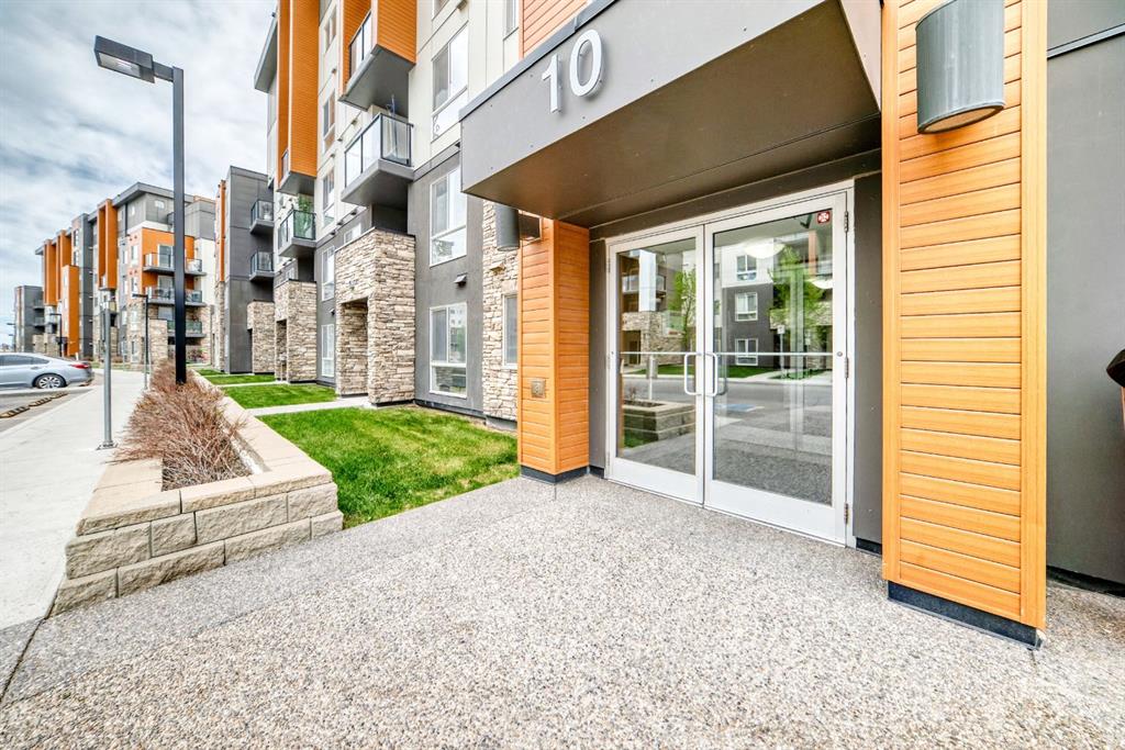 Picture for 707, 10 Kincora Glen Park NW