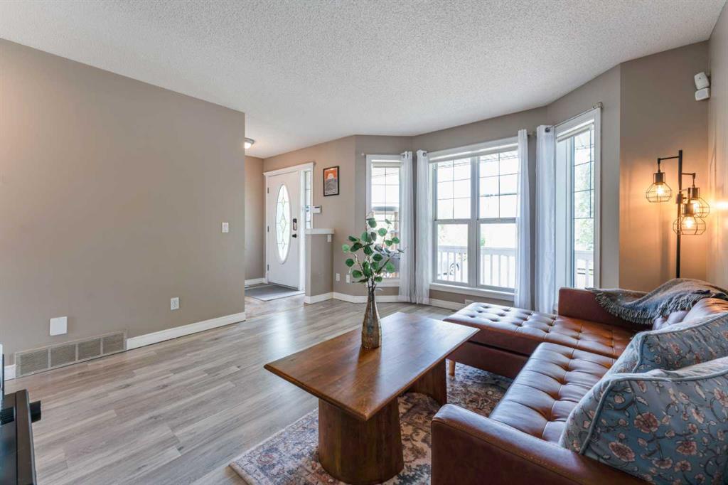 Picture for 142 Bridlewood Manor SW