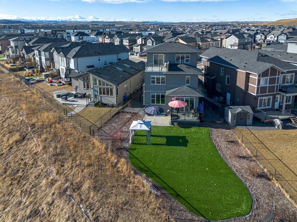 Picture for 68 Walcrest View SE