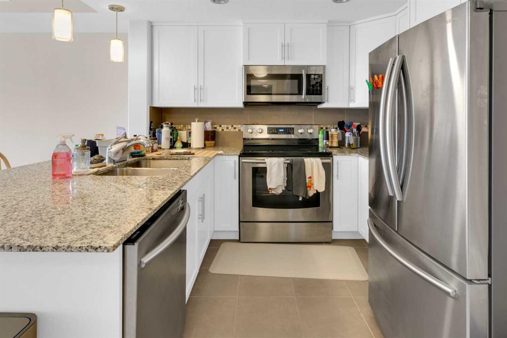 Picture for 507, 32 Varsity Estates Circle NW