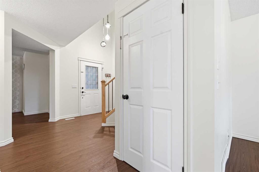 Picture for 46 Bridleglen Manor SW
