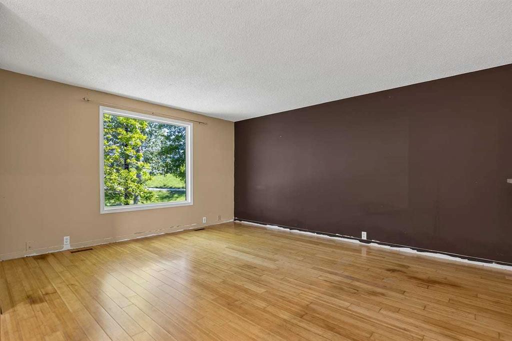 Picture for 130 Woodbrook Way SW