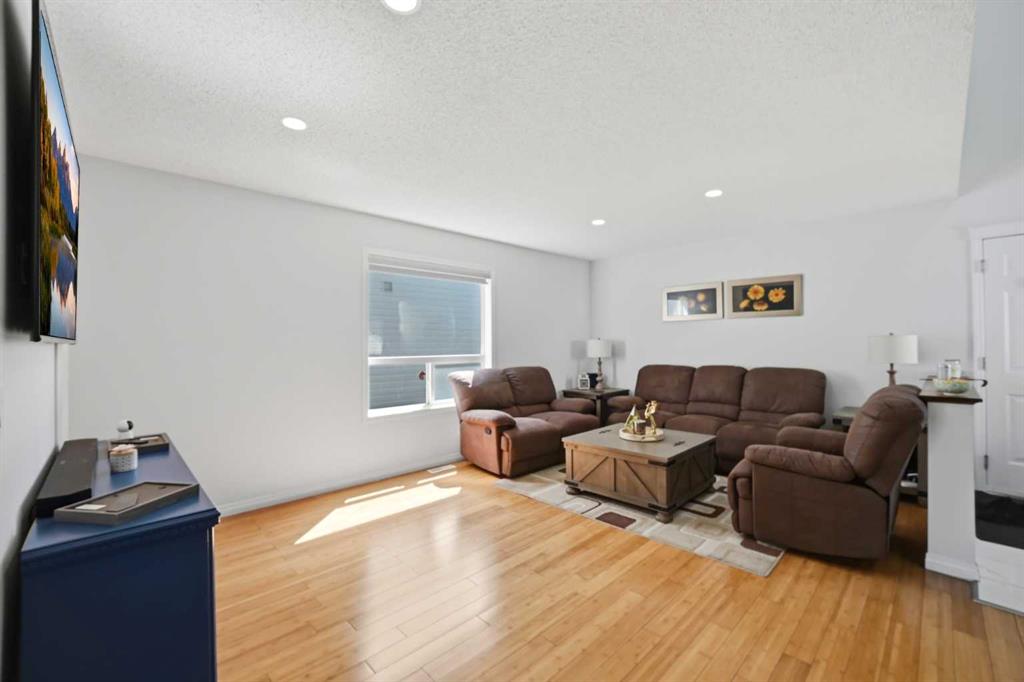 Picture for 89 Saddlehorn Close NE