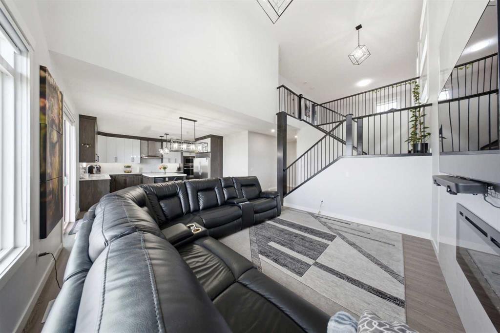Picture for 82 Waterford Crescent 