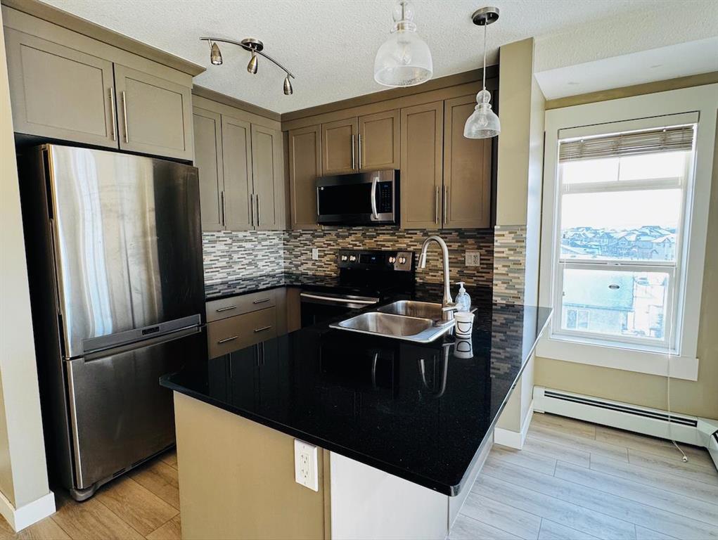 Picture for 6413, 155 Skyview Ranch Way NE