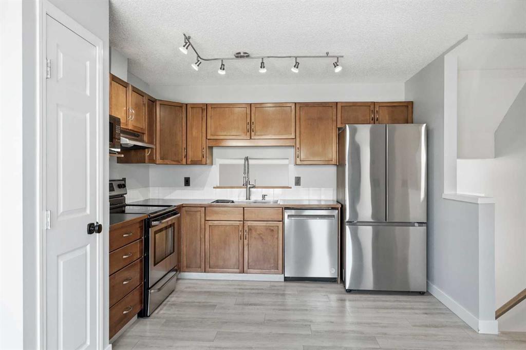 Picture for 337 Copperfield Boulevard SE