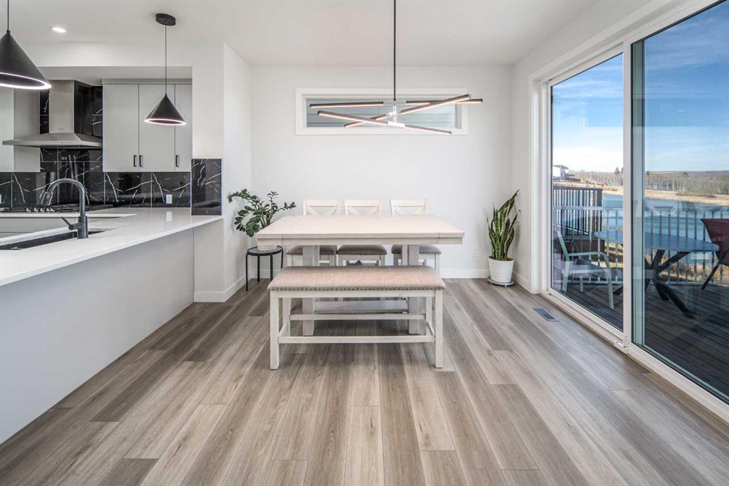 Picture for 834 Alpine Drive SW https://www.cirrealty.ca/reb/creb/61/A2266361_11.jpg