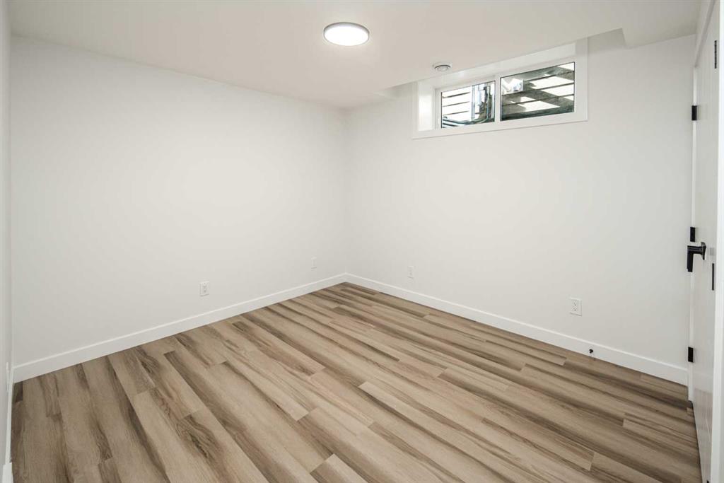 Picture for 834 Alpine Drive SW https://www.cirrealty.ca/reb/creb/61/A2266361_42.jpg