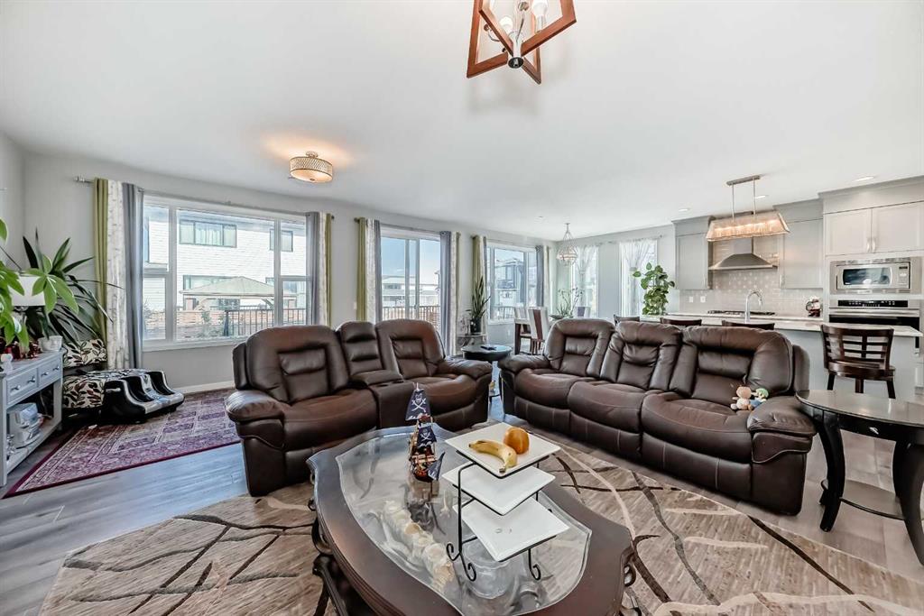 Picture for 113 Howse Mount NE https://www.cirrealty.ca/reb/creb/61/A2266561_23.jpg