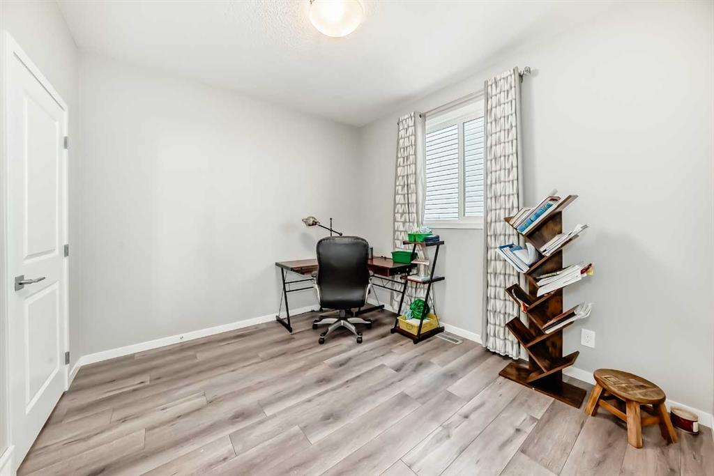 Picture for 113 Howse Mount NE https://www.cirrealty.ca/reb/creb/61/A2266561_24.jpg