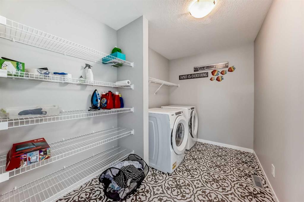 Picture for 113 Howse Mount NE https://www.cirrealty.ca/reb/creb/61/A2266561_41.jpg