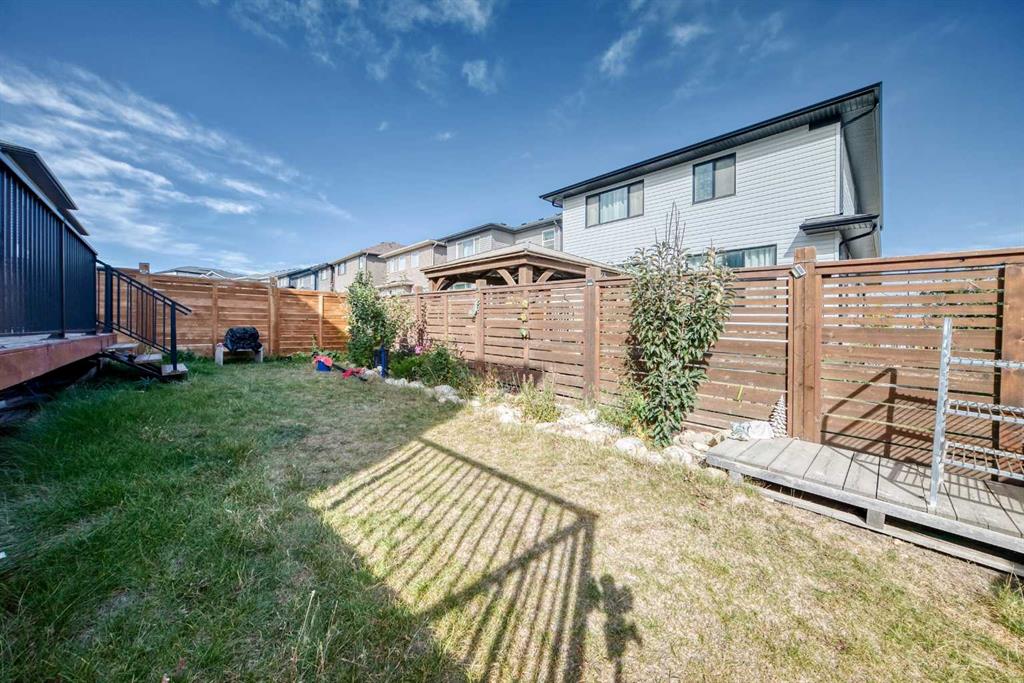 Picture for 113 Howse Mount NE https://www.cirrealty.ca/reb/creb/61/A2266561_44.jpg