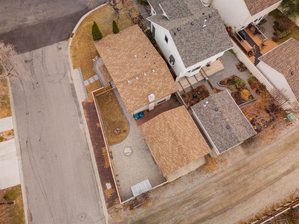 Picture for 44 Macewan Glen Way NW