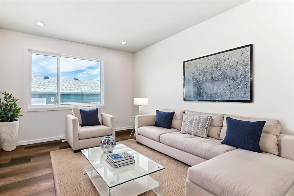 Picture for 270 Sora Way SE