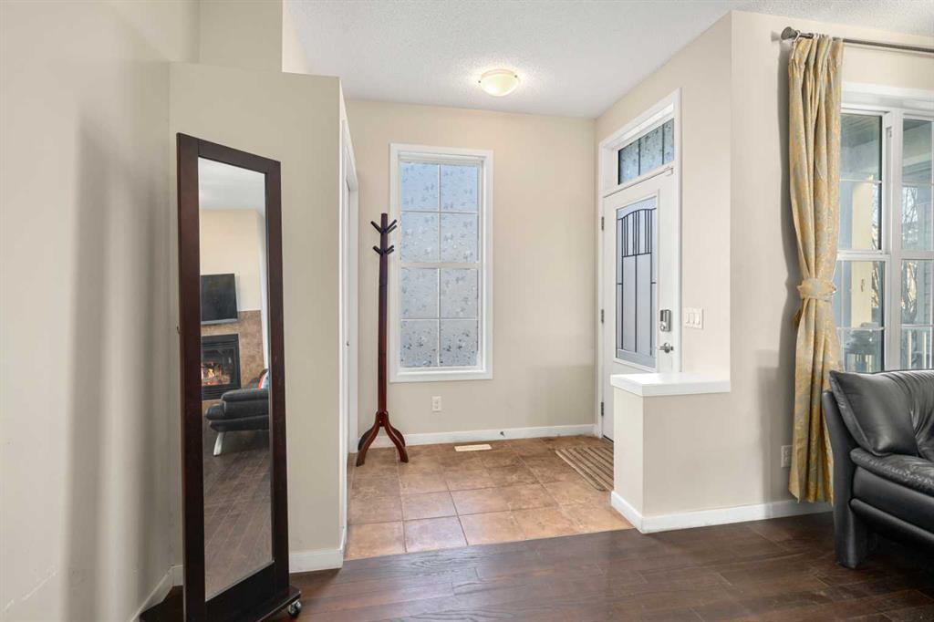 Picture for 87 Cranford Park SE