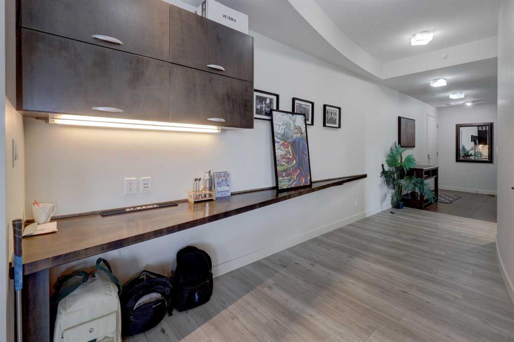 Picture for 1002, 530 12 Avenue SW