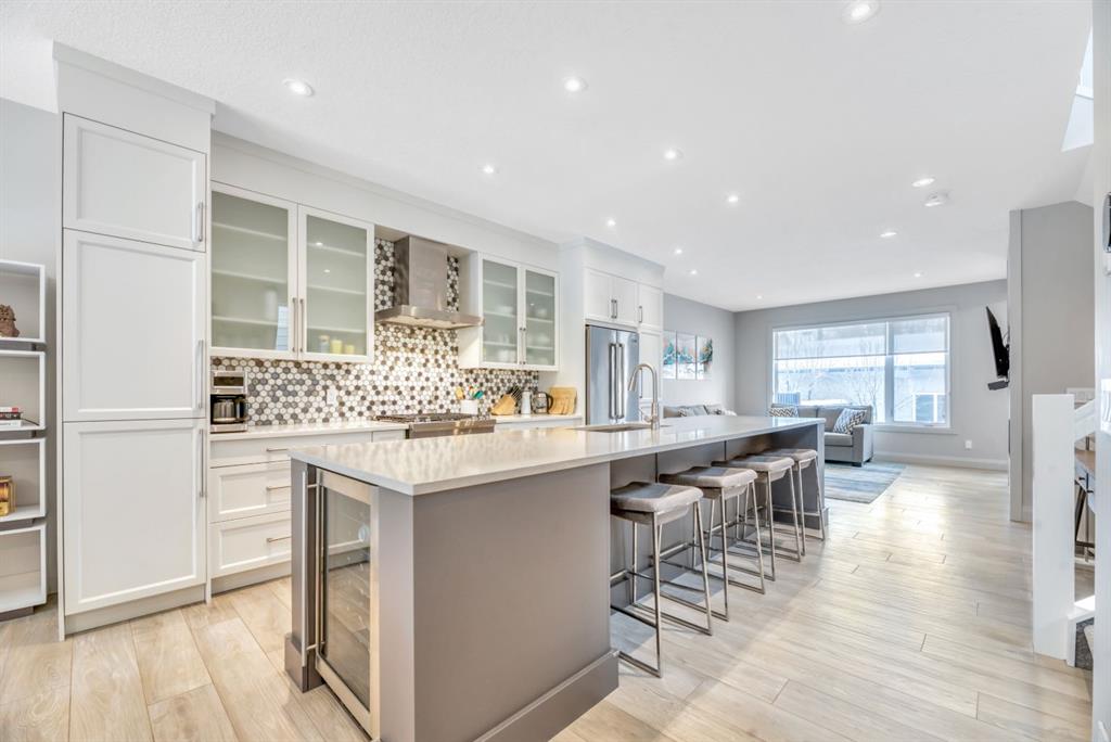 Picture for 418 13 Avenue NE