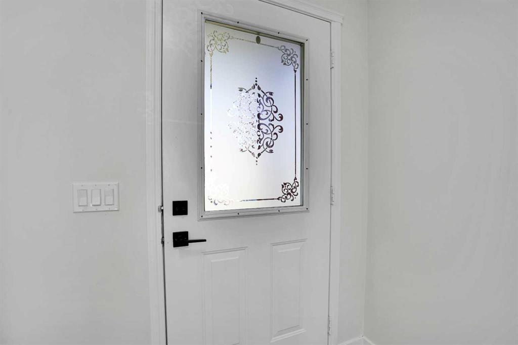 Picture for 35 Taralea Place NE