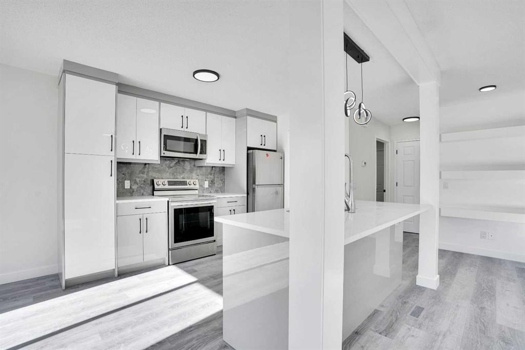 Picture for 35 Taralea Place NE