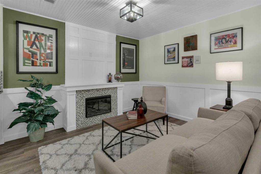 Picture for 605, 620 Luxstone Landing SW