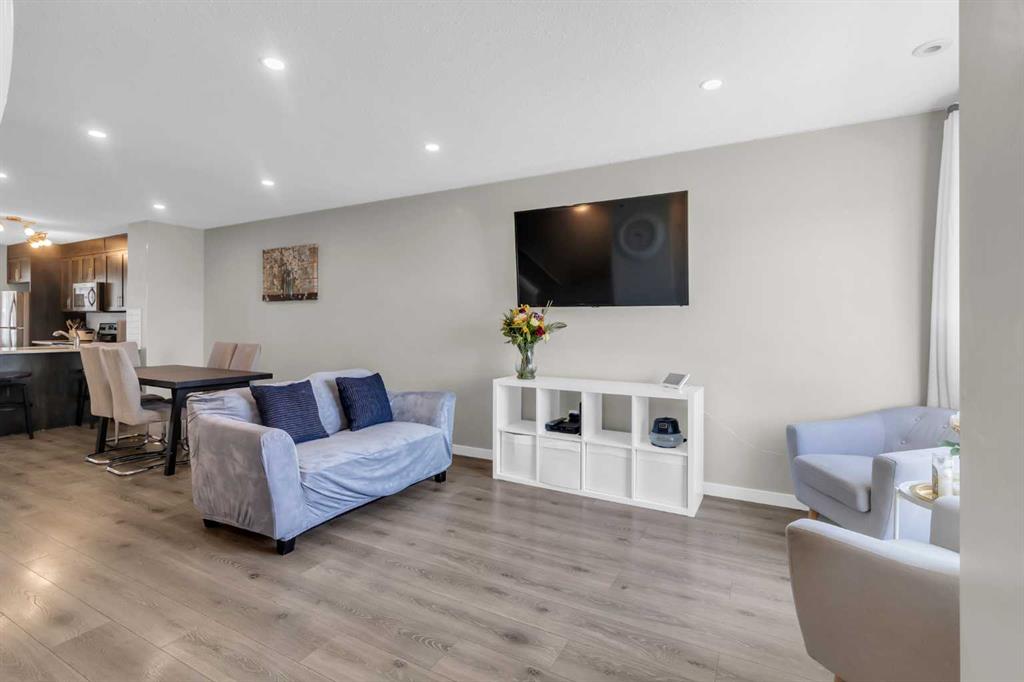 Picture for 142 Red Embers Gate NE