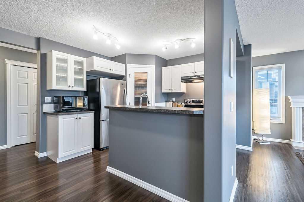 Picture for 42 Royal Birch Mount NW