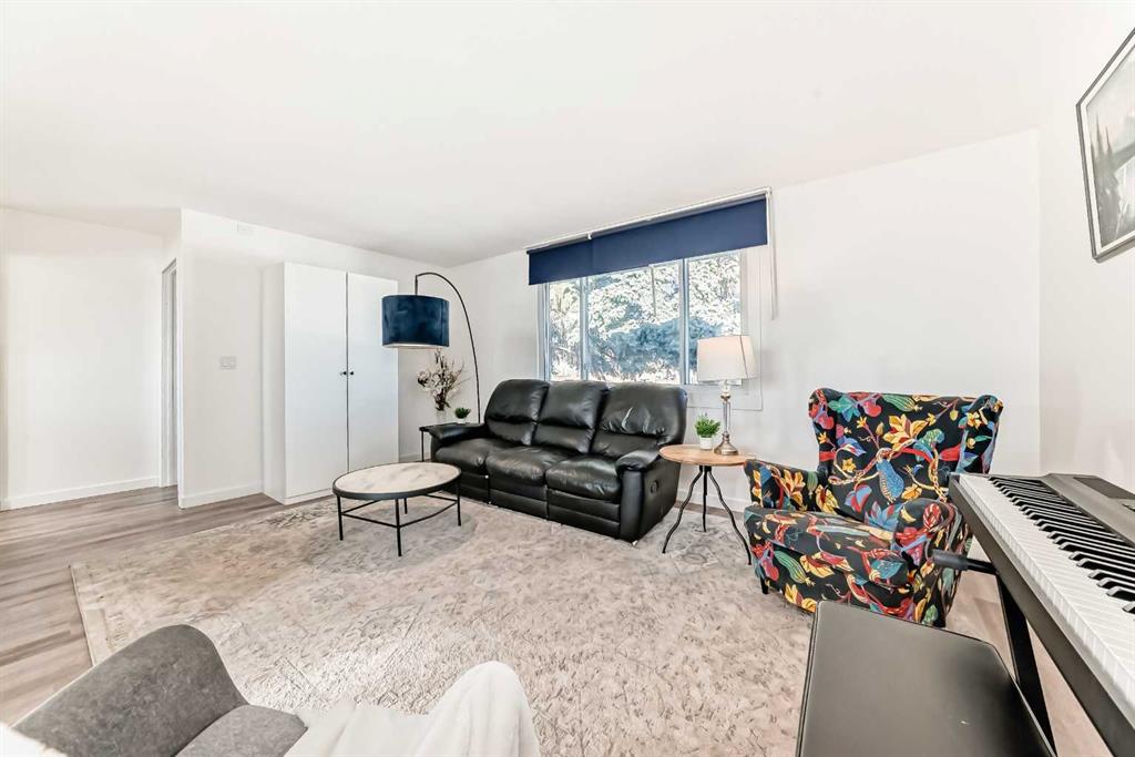 Picture for 5903 4 Avenue NE