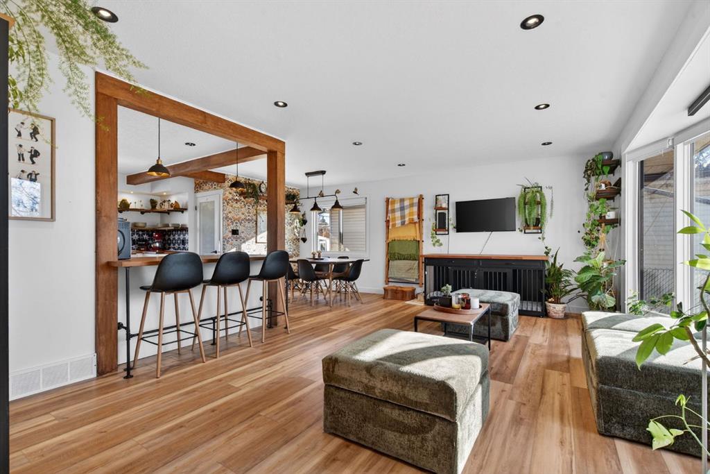 Picture for 2155 Mackid Crescent NE