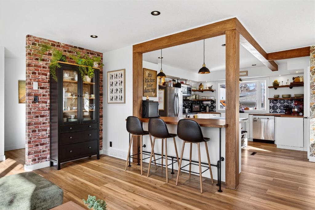 Picture for 2155 Mackid Crescent NE