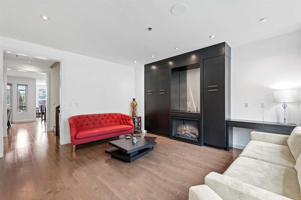 Picture for 606 Aspen Meadows Hill SW