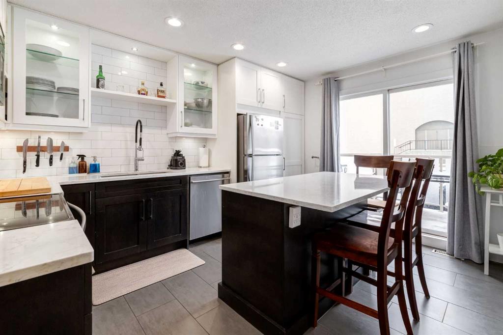 Picture for 104, 1305 Glenmore Trail SW