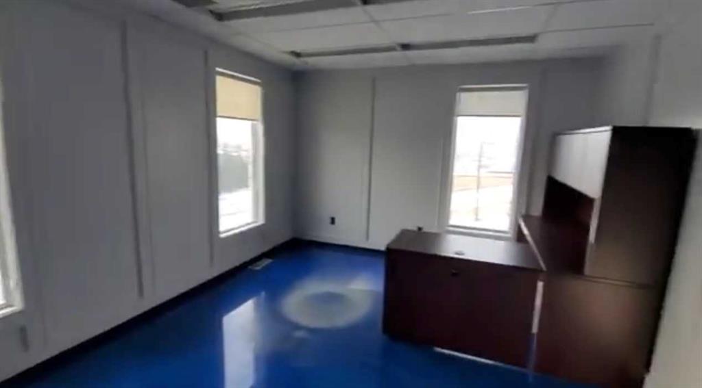 Picture for 200, 1112 40 Avenue NE