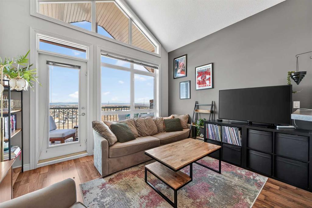 Picture for 10, 169 Rockyledge View NW