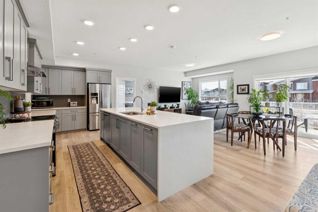 Picture for 110, 40 Carrington Plaza NW