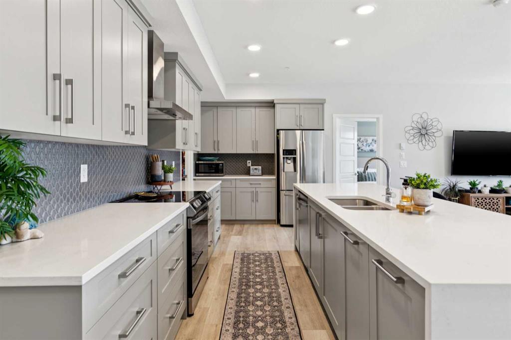 Picture for 110, 40 Carrington Plaza NW