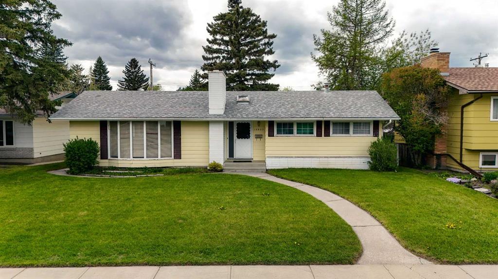Picture for 10823 Maplecreek Drive SE