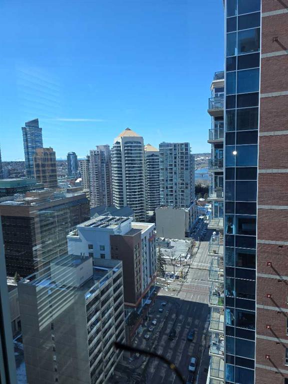 Picture for 2208, 910 5 Avenue SW