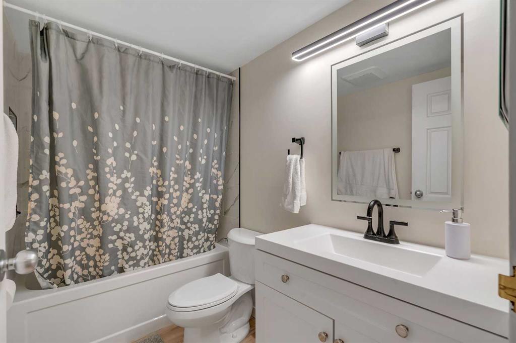 Picture for 203, 1919 17 Avenue SW