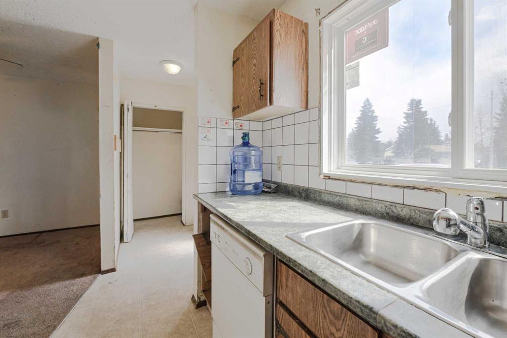 Picture for 905, 5340 17 Avenue SW