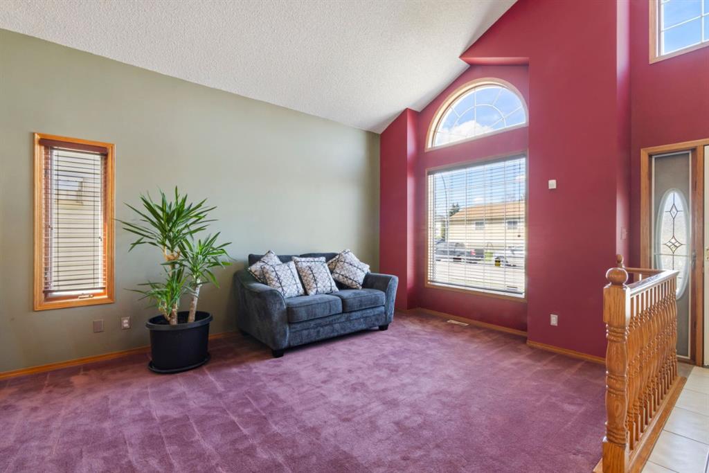 Picture for 87 Applefield Close SE