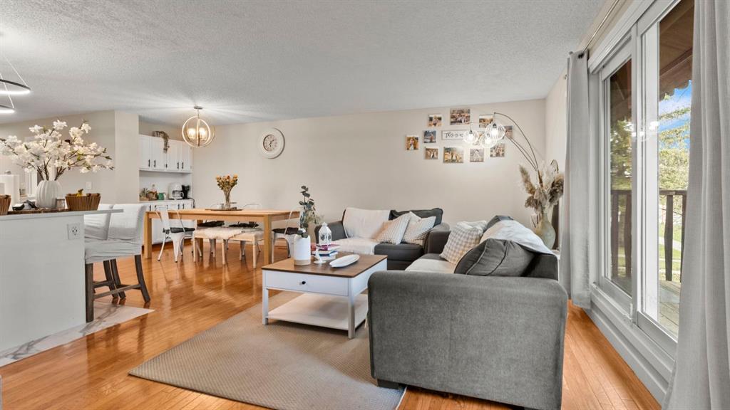 Picture for 2416 Woodview Drive SW