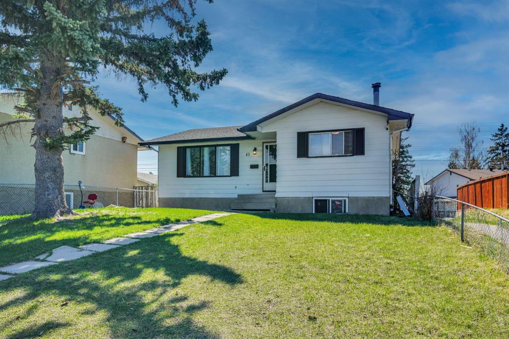 Picture for 43 Maranda Close NE