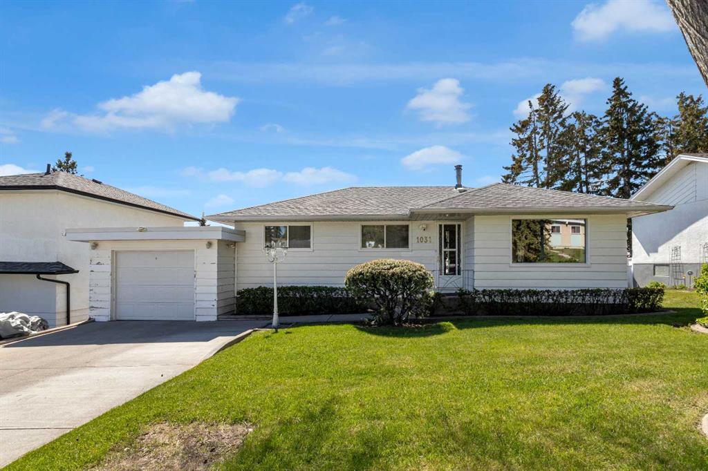 Picture for 1031 Thorneycroft Drive NW