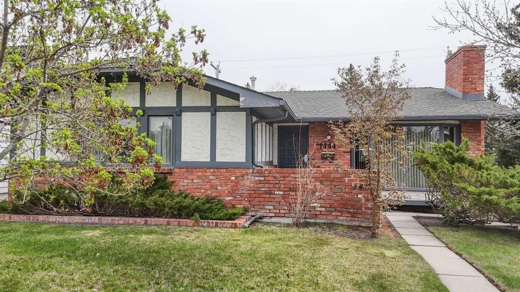 Picture for 1444 Acadia Drive SE