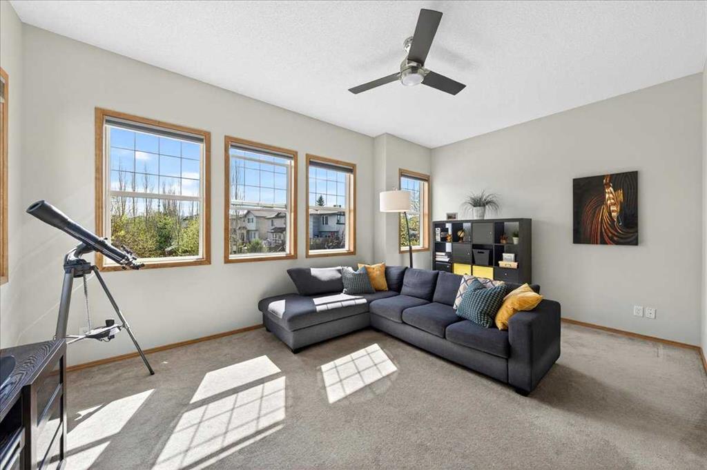 Picture for 152 Chapman Close SE