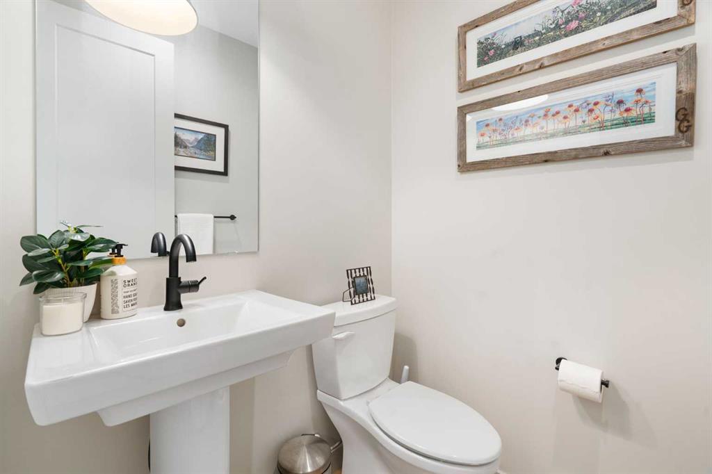 Picture for 26 Bluerock Avenue SW