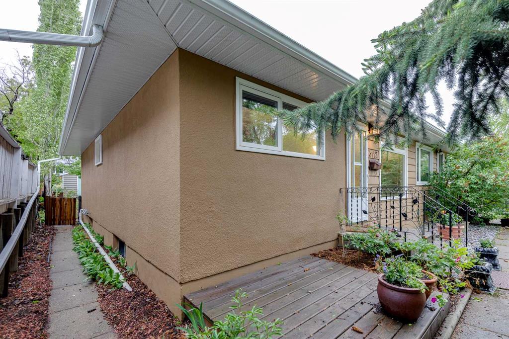 Picture for 3112 42 Street SW